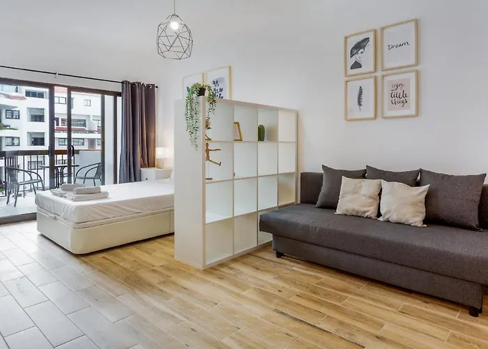 Vila Magna Apartment W/ Pool By Lovelystay