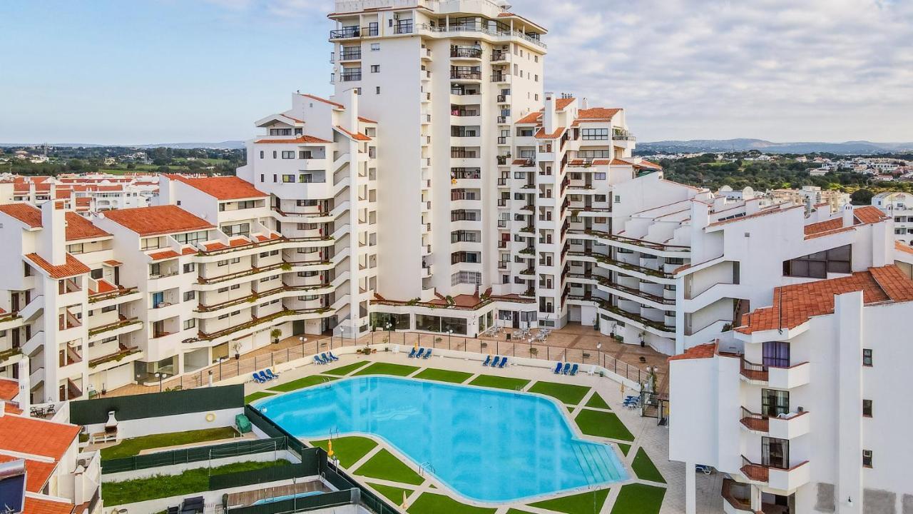 Vila Magna W/ Pool By Lovelystay Apartment *